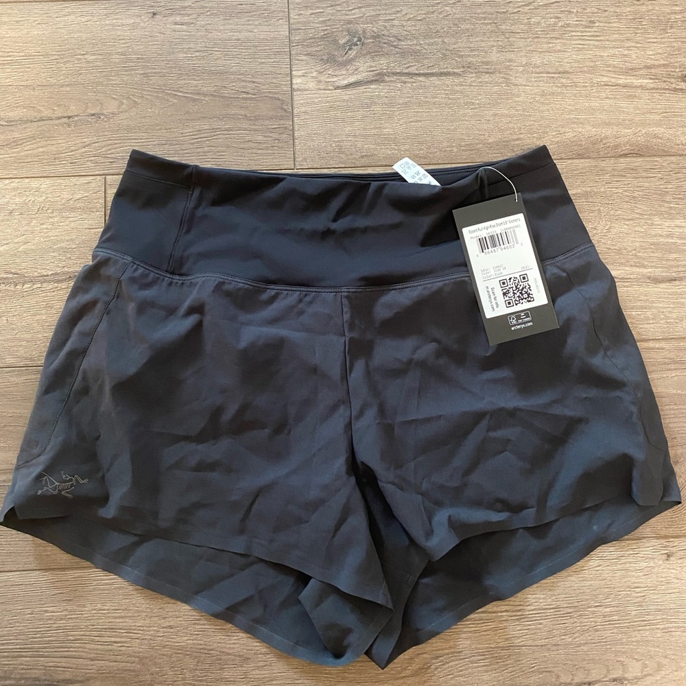 NWT Essent Run High Rise Short